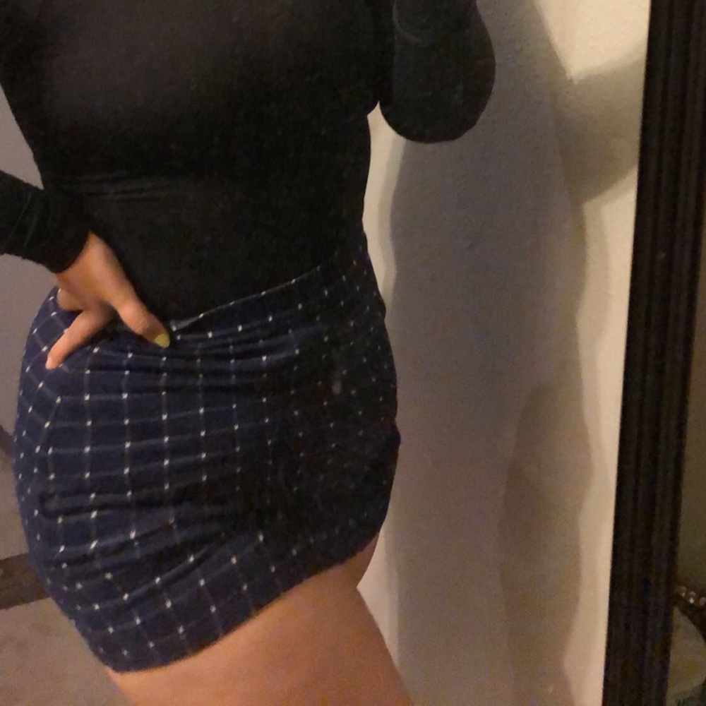 Forever 21 Mini Skirt - Picture 4 of 4